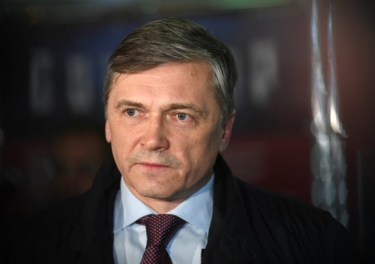 Власть, бизнес, стройка или просто для мебели? Зачем Филатов возвращается в «Локо»